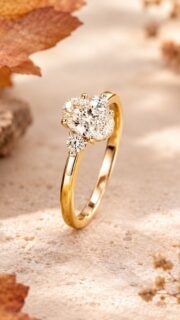 Como el otoño, que nos regala la belleza de los pequeños cambios y la calidez de sus colores, este solitario de AMAYA en oro amarillo y diamante ovalado simboliza la belleza de compartir el camino con alguien especial. Porque los amores verdaderos, como las joyas más bellas, están hechos para durar.
-------------------------------------------
Much like autumn, which gifts us the beauty of subtle shifts and the warmth of its hues, this solitaire ring by AMAYA, crafted in yellow gold and featuring an oval-cut diamond, symbolizes the beauty of sharing life’s journey with someone special. For true love, much like the finest jewelry, is meant to last.
#Amayajoyeros #AnilloSolitario #AmorParaSiempre #AnilloDeCompromiso #diamanteoval