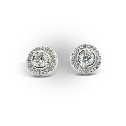 AMAYA - Pendientes Solitarios Dormilona con Orla de Diamantes