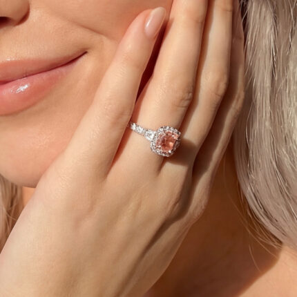 AMAYA - Anillo de Compromiso Rosa Fancy Doble Halo