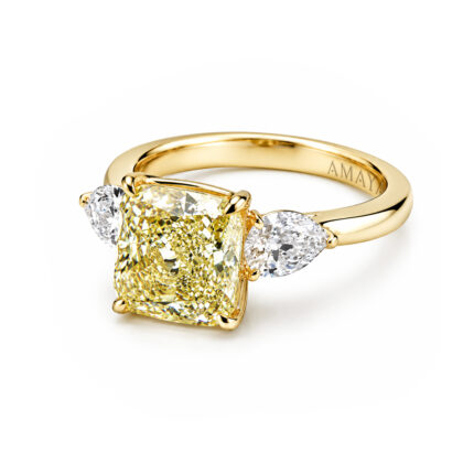 AMAYA - Sortija en Oro Amarillo con Diamante Fancy